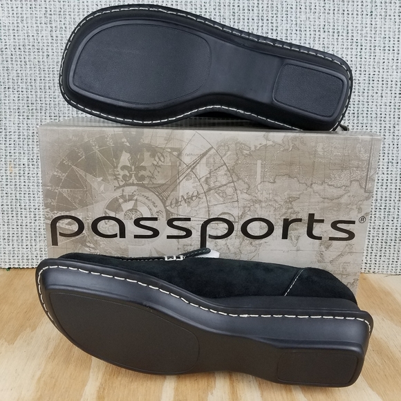 NEW Passports Leather Loafers Black Slip on Shoes - Picture 10 of 11